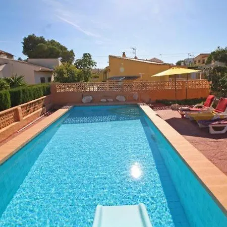 Sleeps 5 With Pool Air Con And Wifi * Calp